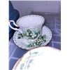 Image 7 : Lot of 4 Vintage Teacups