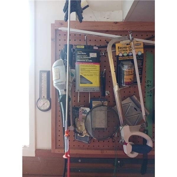 Workbench Items on Pegs