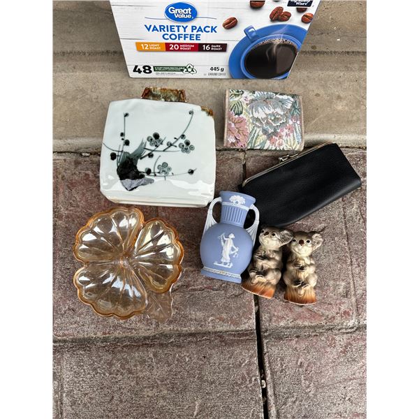 Estate Items - Vintage Wedgewood?, Wallet  +