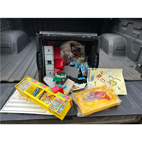 Tote of Vintage? Estate Childrens Toys - Playmobil?