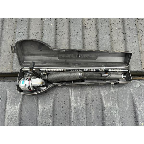 Daiwa Stren Fishing Reel + Minicast MC 59 Rod & Matching Case