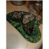 Image 2 : Mid Century Splattered Ashtray + Contents
