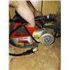 Image 2 : Black & Decker Cyclone Sander