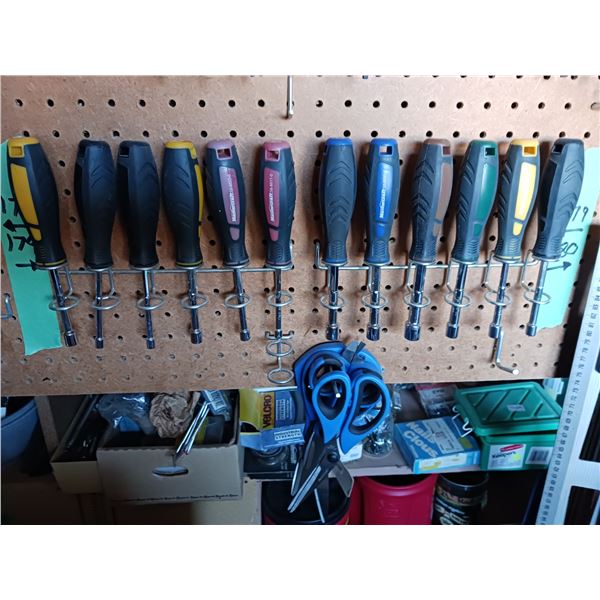 Screw Drivers & Screw Driver Peg Board Holder