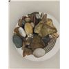 Image 2 : 2 Fantastic Sieves with Raw Rough Untumbled and Unpolished Rocks