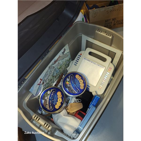 Tote of Various Estate Items