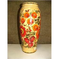 CHOICE on 3 wood Russian vases (3)