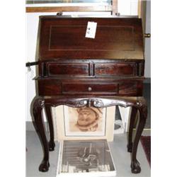 Marble top mahogany finish lamp table (4)