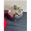 Image 2 : Apple Home Decor