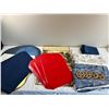 Image 1 : Assorted Placemats & Table Linens