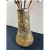 Image 3 : Vase with Faux Flowers