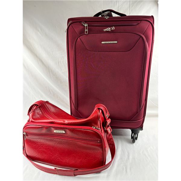 Red Luggage Lot