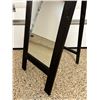 Image 2 : Stand Up Mirror