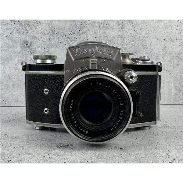 Exakta V German Film Camera Zeiss Lens
