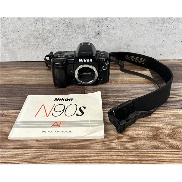 Nikon N90s 35mm SLR Film Camera Body