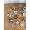 Image 2 : Antique Country Cookie Cutters