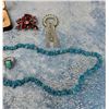 Image 3 : Collection Of Vintage Jewelry