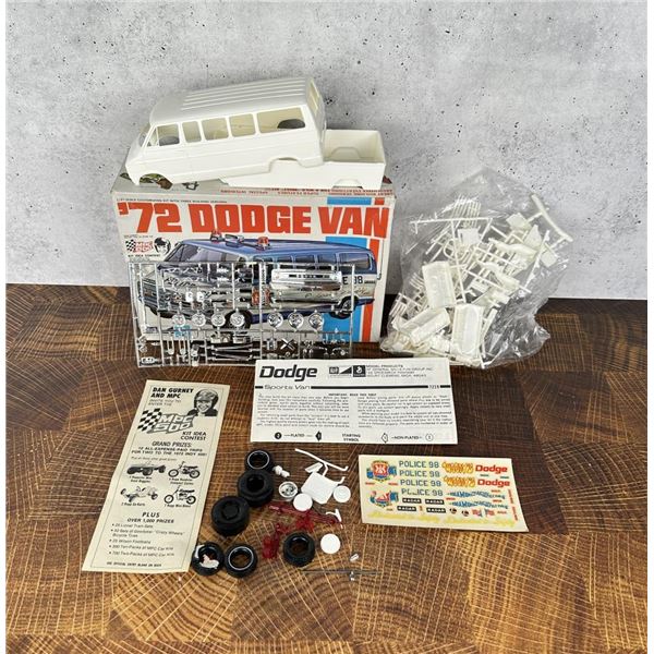 1972 Dodge Van Model Kit MPC