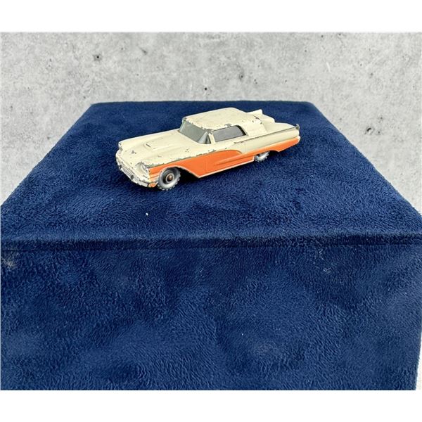 Matchbox Lesney No 75 Ford Thunderbird