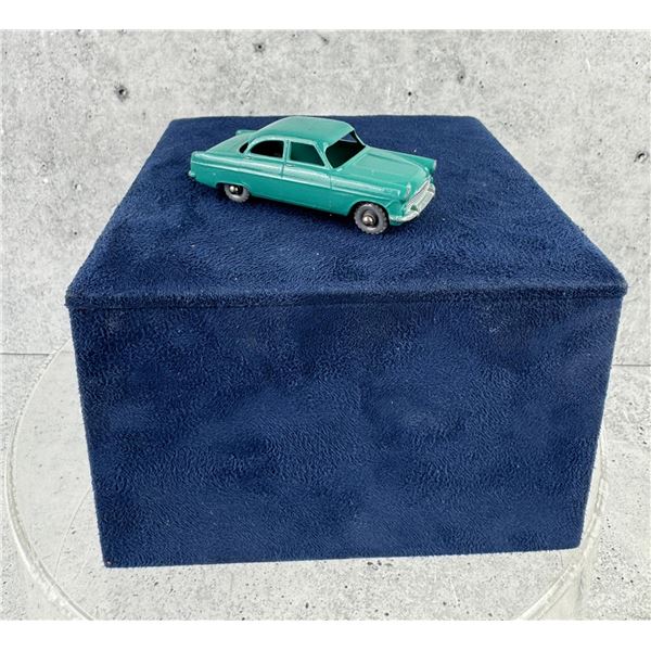Matchbox Lesney No 33 Ford Zodiac
