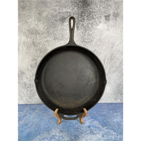 Lodge 15 1/4" Cast Iron Skillet