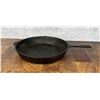 Image 4 : Lodge Number 12 SK Cast Iron Skillet D