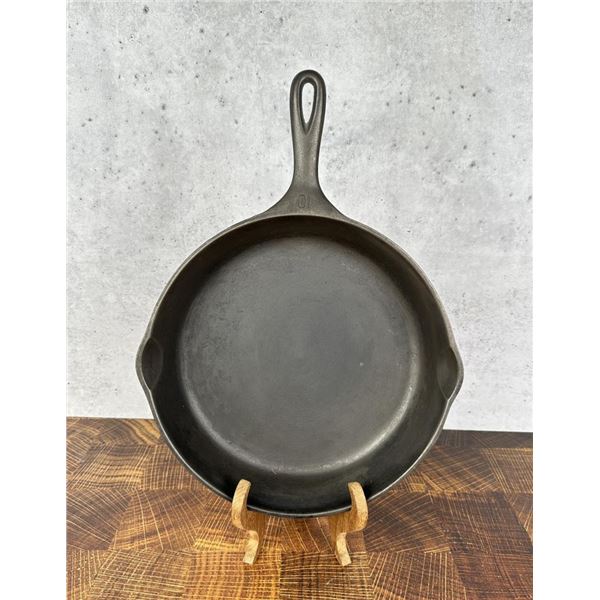 Wagner Ware Number 10 1060A Cast Iron Skillet
