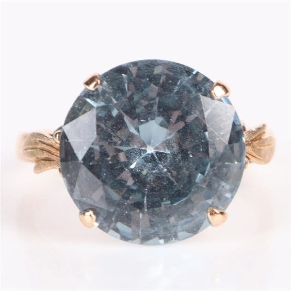 LARGE 6.25CT BLUE TOPAZ 14K YELLOW GOLD RING