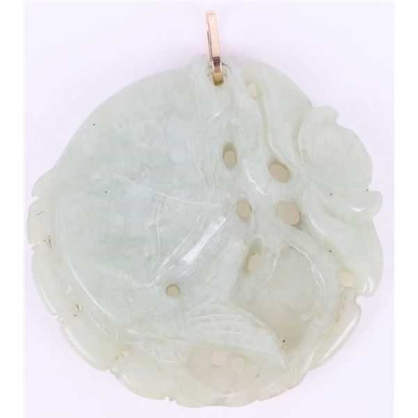 LIGHT GREEN CARVED JADE 14K GOLD CLASPED PENDANT