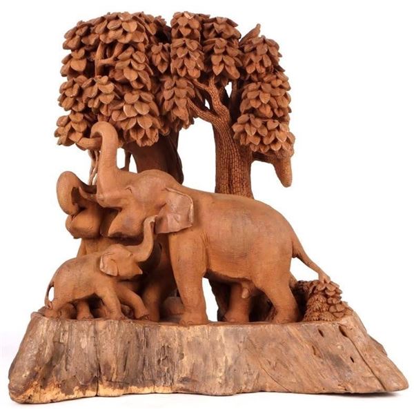 AFRICAN THEMED HANDCARVED WILDLIFE SCENE