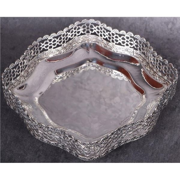 LAVORATO A MANO 0.800 SILVER BONBON DISH