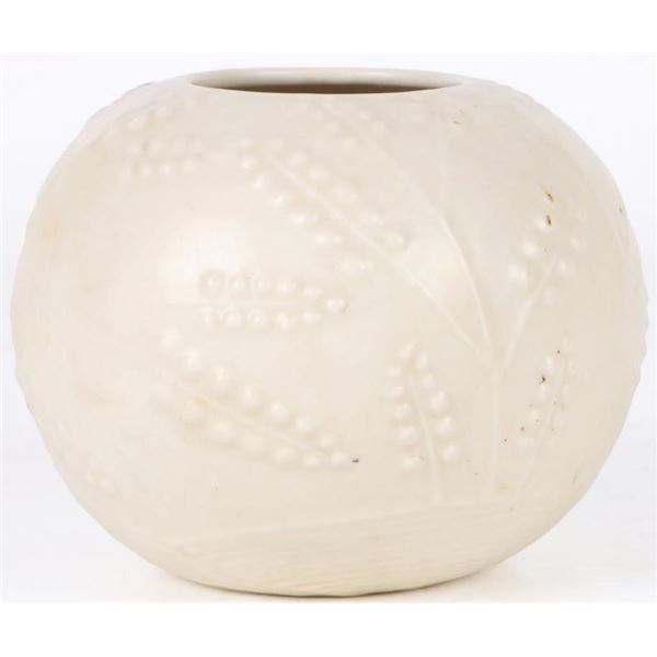 VINTAGE 1934 ROOKWOOD 6217 ROUND WHITE VASE