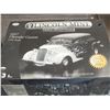 Image 2 : 2 Model Cars