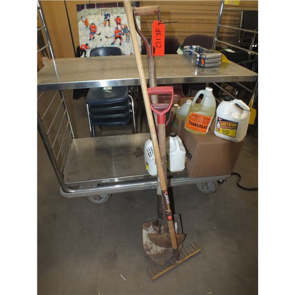 2 Spade Shovels / Rake / Edgers