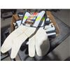 Image 1 : 12 pairs Of Large Work Gloves