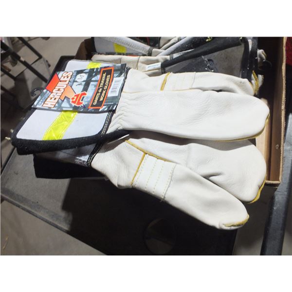 12 Pairs Of Med Work Gloves