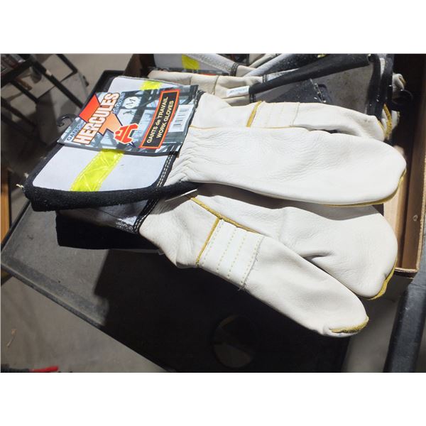 12 Pairs Of Med Work Gloves