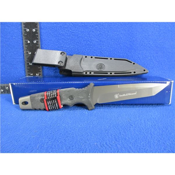 NEW - Smith & Wesson 10.6" Fixed Tanto Blade Knife
