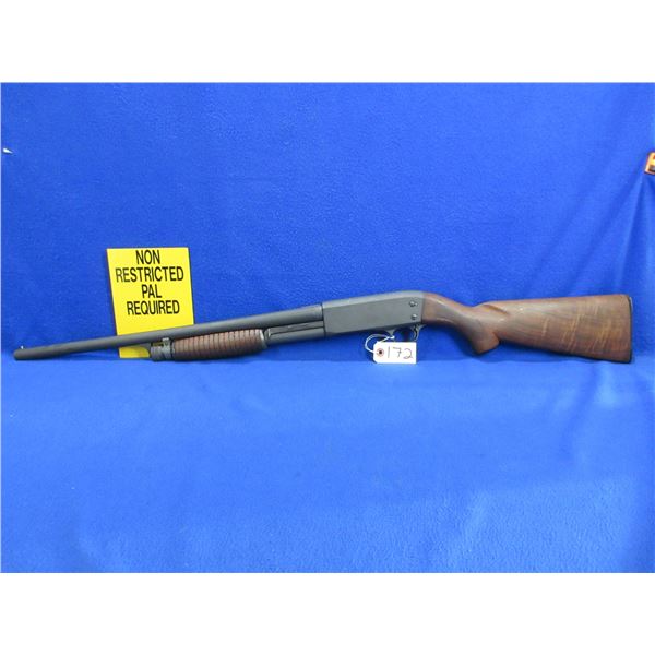Non-Restricted - Ithica 37 Featherlight in 12 Ga. 2 3/4" Full