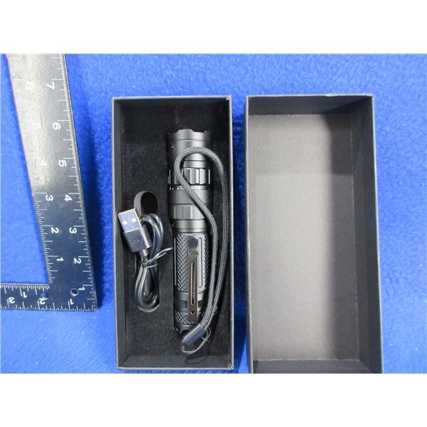 NEW - LED Flashlight with 4 Brightness and a Flash Setting
