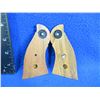 Image 3 : Wood Grips for Square Butt Ruger Redhawk with Screw