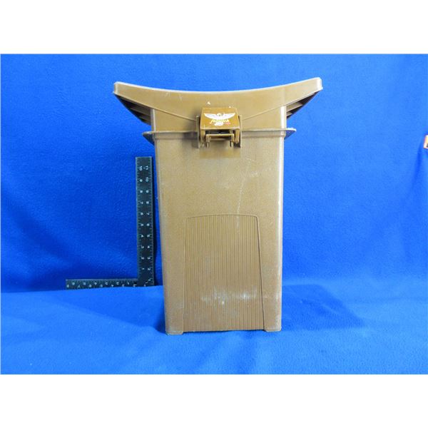 Fenwick Cooler Seat 9055 - Ice Fishing Cooler/Stool