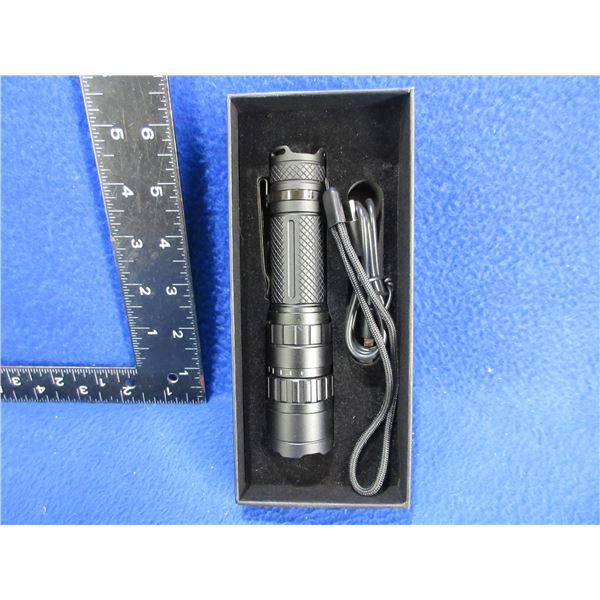 NEW - LED Flashlight with 4 Brightness and a Flash Setting