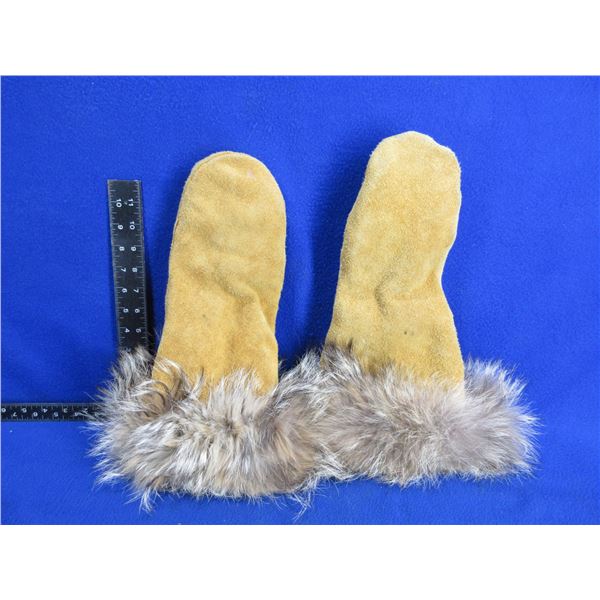 Buckskin Leather Mittens with Fur Trim