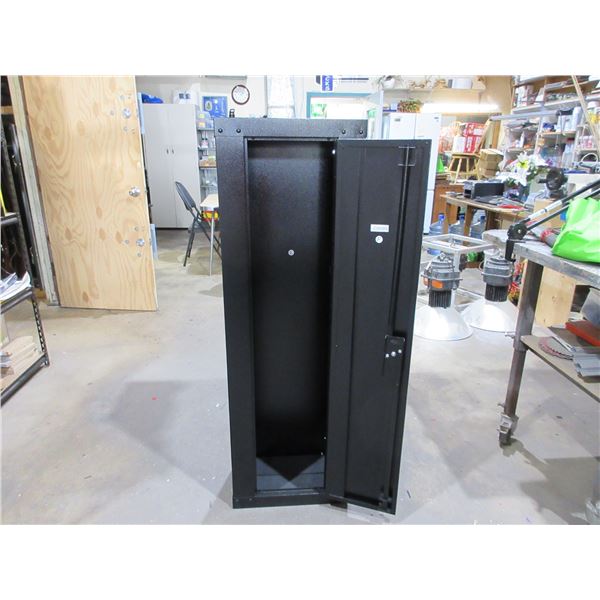 Yukon Gear 8 Gun Safe with 1 Key - 17" W x 11" D x 53" H