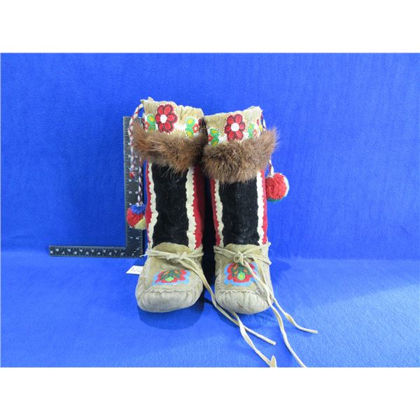 Native American Mukluks with Fur and Beadwork - 10" Sole