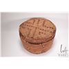 Image 2 : Round lidded Thompson River Salish basket, 12" in diameter