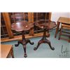 Image 1 : Pair of mid 20th century Chippendale style, single pedestal wine tables with pie crust top, decorati