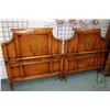 Image 1 : Pair of antique English Regency twin beds with beautifully inlaid decoration and banding, ach approx