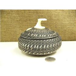 5.5" baleen basket by Julienne with white baleen strips #730F (2)